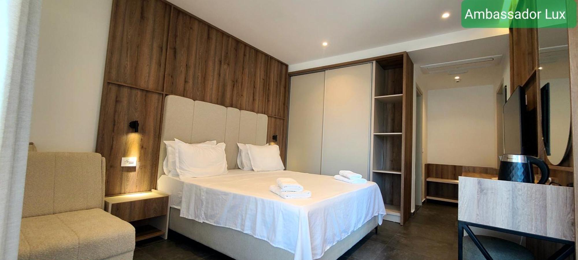 Ambassador & Ambassador Lux Apartments Ulcinj Quarto foto