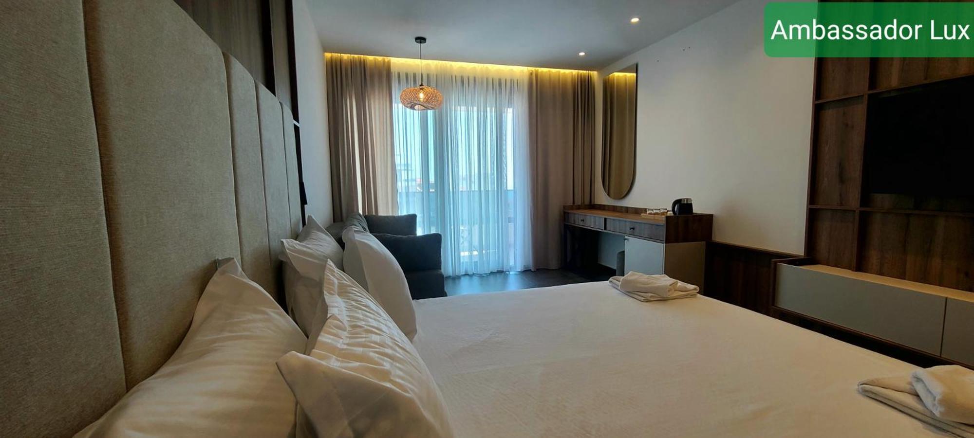 Ambassador & Ambassador Lux Apartments Ulcinj Quarto foto